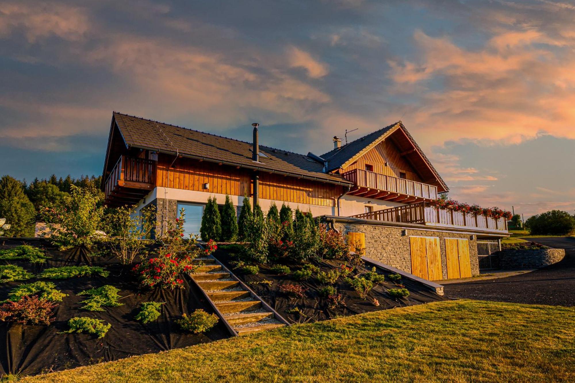 Penzion Stribrnik Krásná Exterior foto