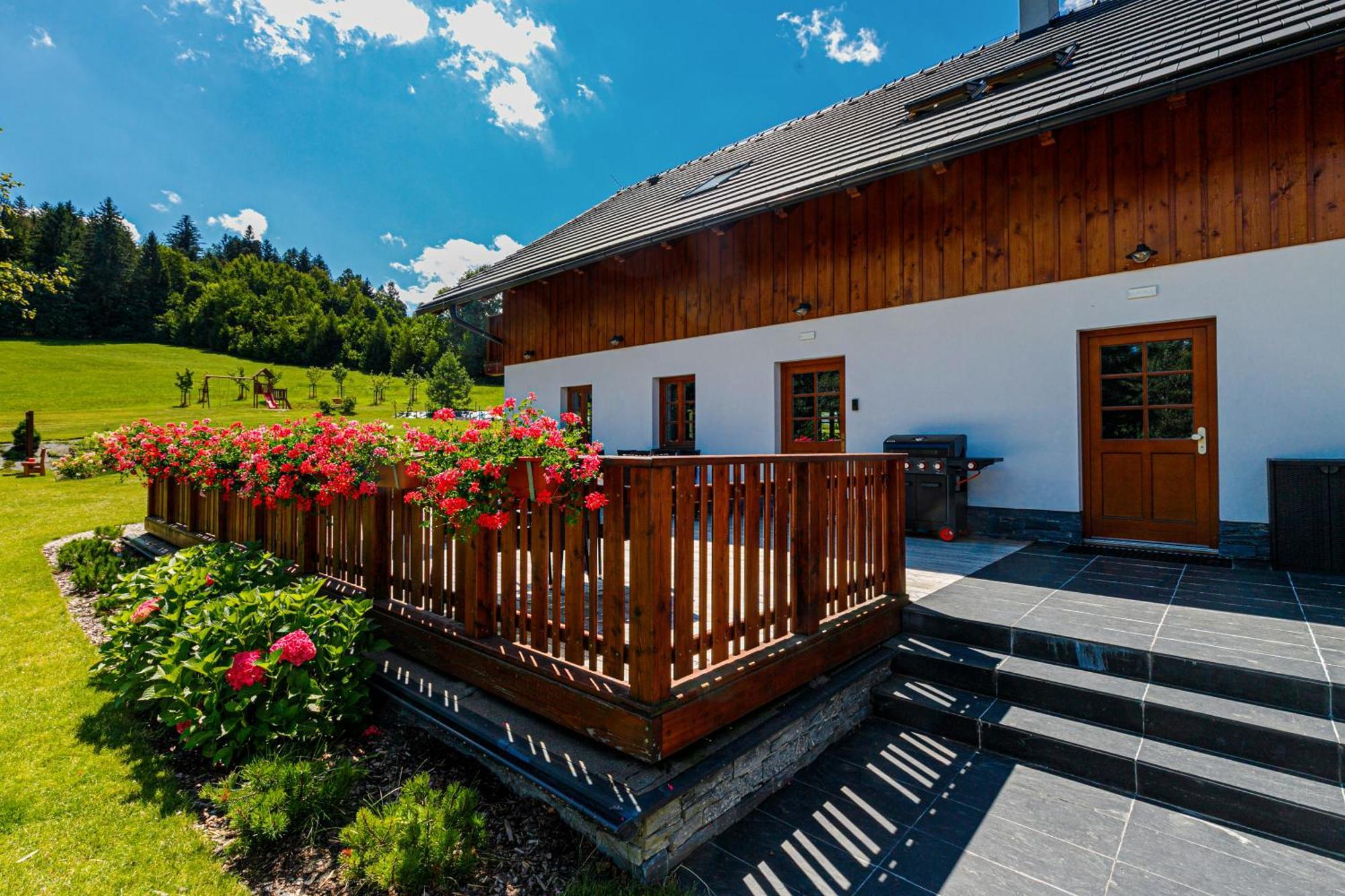 Penzion Stribrnik Krásná Exterior foto